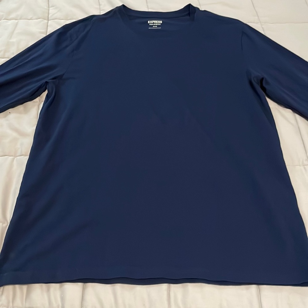 NWOT EXPRESS XL LONG SLEEVE TEE